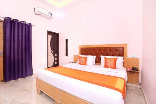 Oyo 11497 Hotel Sharnam