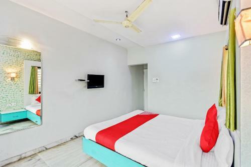 Oyo 61308 Hotel Rw International