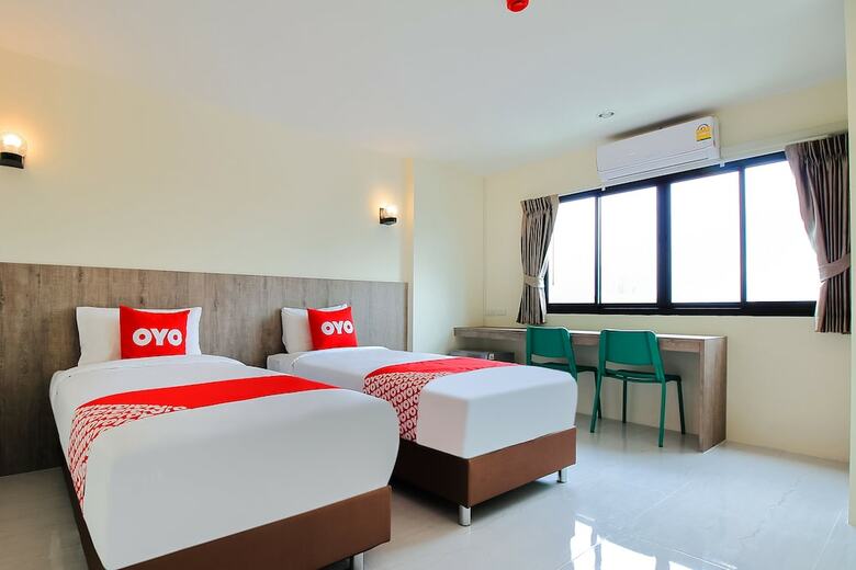 Hotel Oyo 243 The All Residence