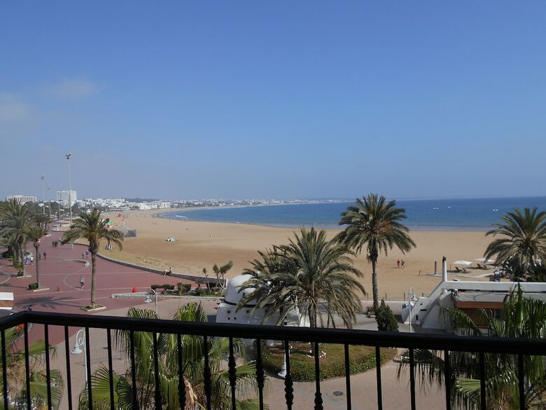 Spacious Apartment With Amazing Sea Views T24316