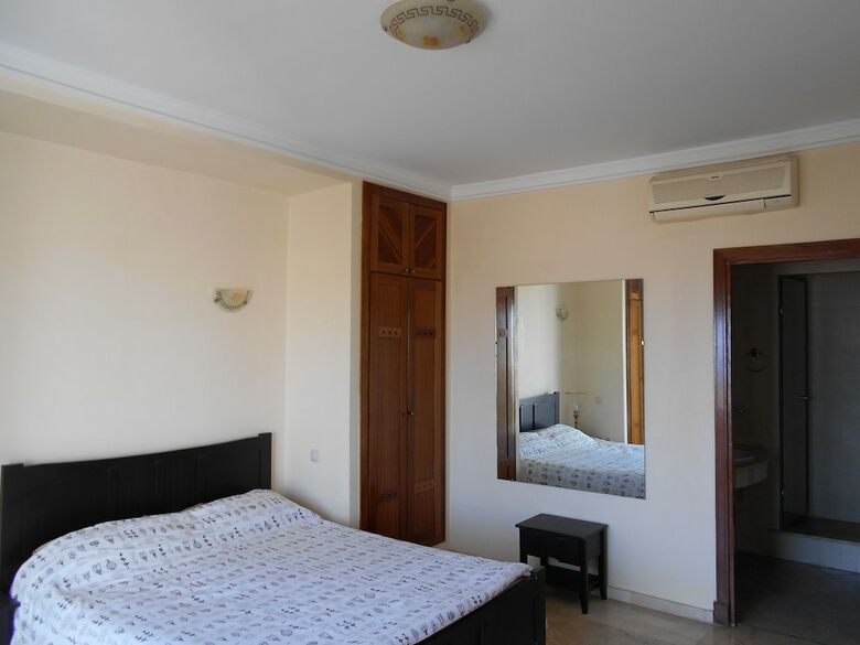 Spacious Apartment With Amazing Sea Views T24316