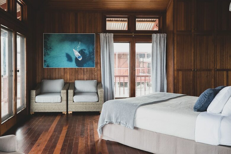 Posada Camp Island Lodge