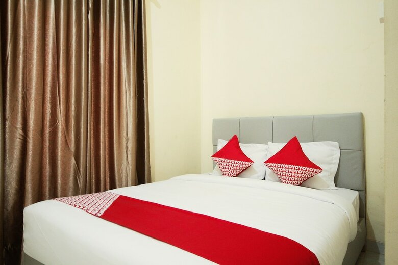 Hostal Oyo 654 Fabio Guest House Syariah