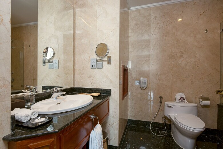 Hotel Hom - How Da Nang Airport
