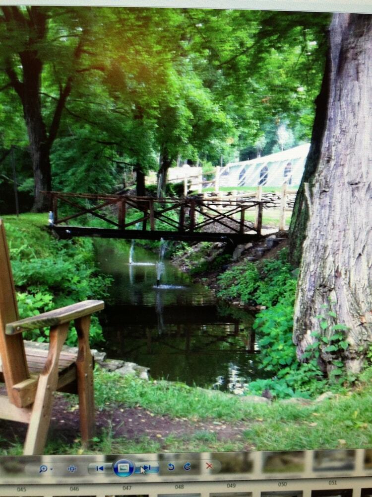 Bed & Breakfast Inn At Millrace Pond