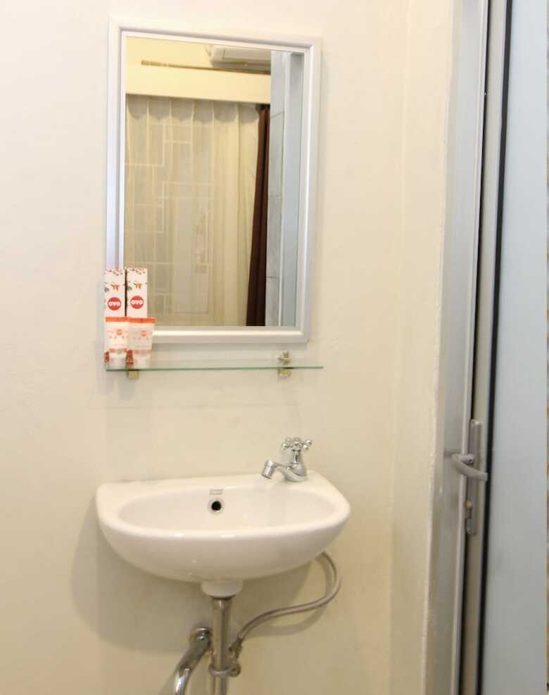 Hostal Oyo 1157 Ant Home