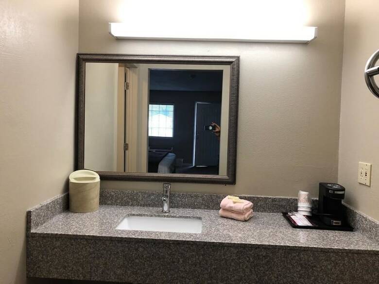 Motel New Orleans Inn