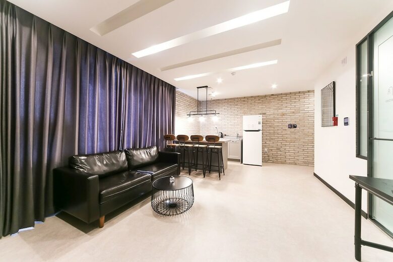 Le Idea Hotel