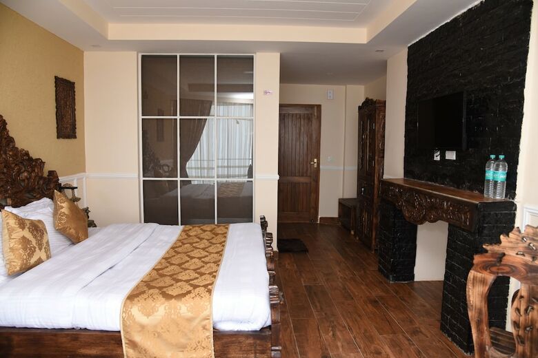 Hotel Kali Tibba Resort