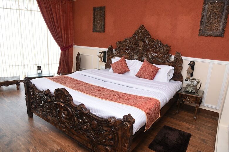 Hotel Kali Tibba Resort