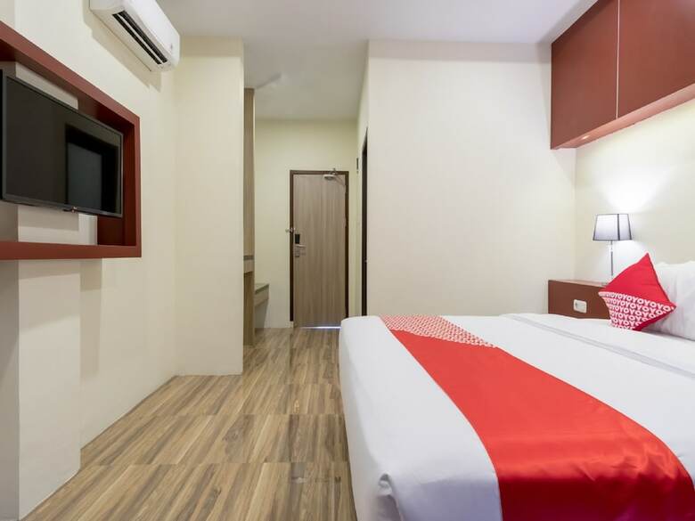 Oyo 727 Merlion Hotel