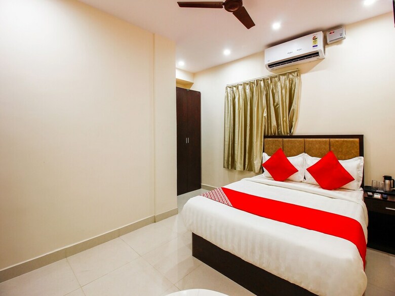 Oyo 23323 Hotel Dove