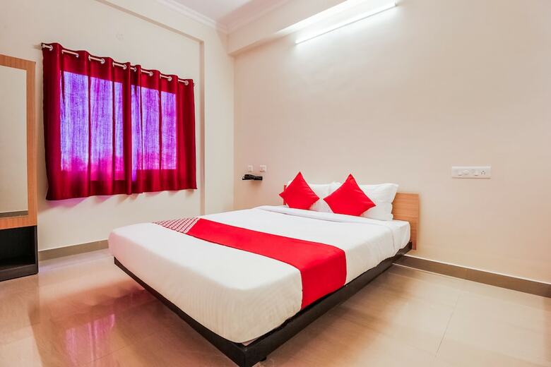 Hotel Oyo Flagship 30254 Flagship Blessings