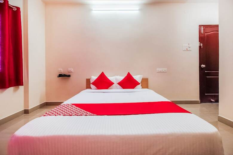 Hotel Oyo Flagship 30254 Flagship Blessings