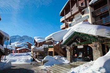 Hotel H�tel Village Montana