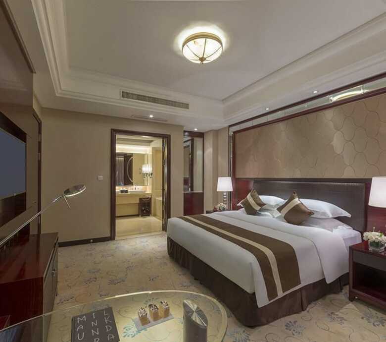 Maison New Century Hotel Cixi