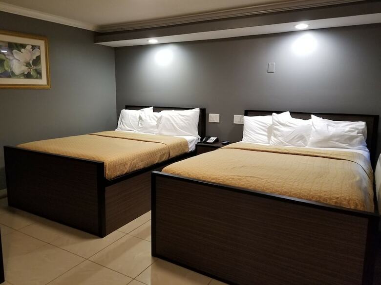 Hotel Lone Star Inn By Fairbridge