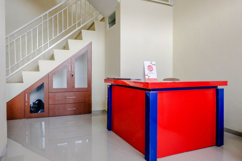 Hostal Oyo 1165 Cakalang Residence Syariah