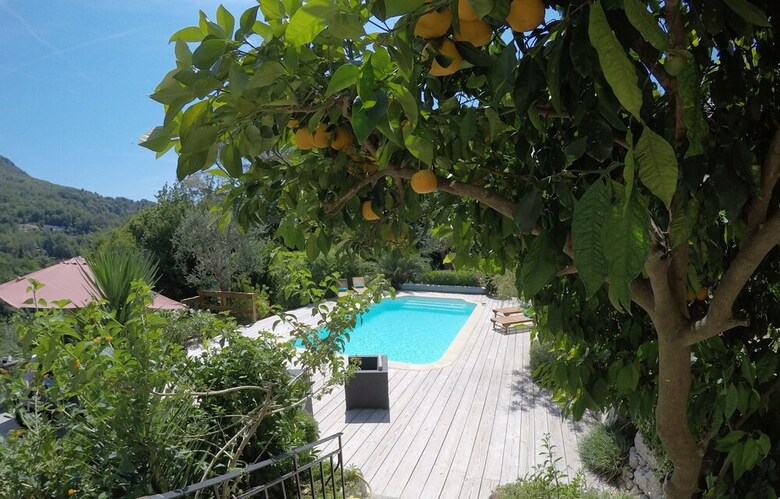 G�te Les Deux Roches
