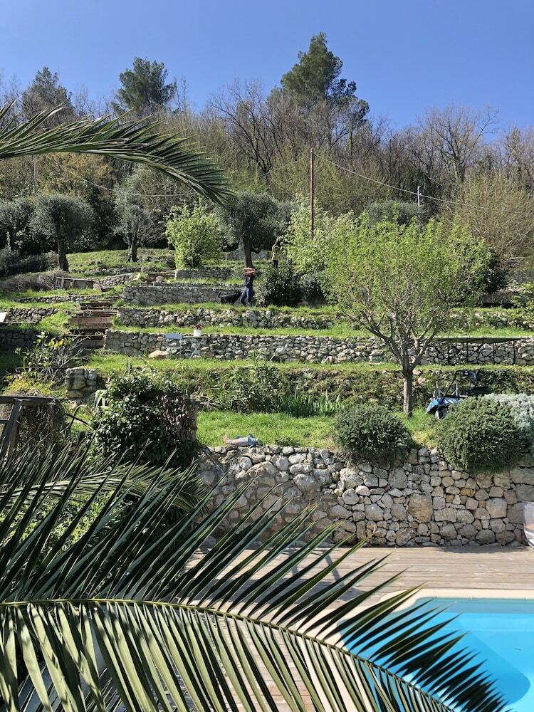 G�te Les Deux Roches