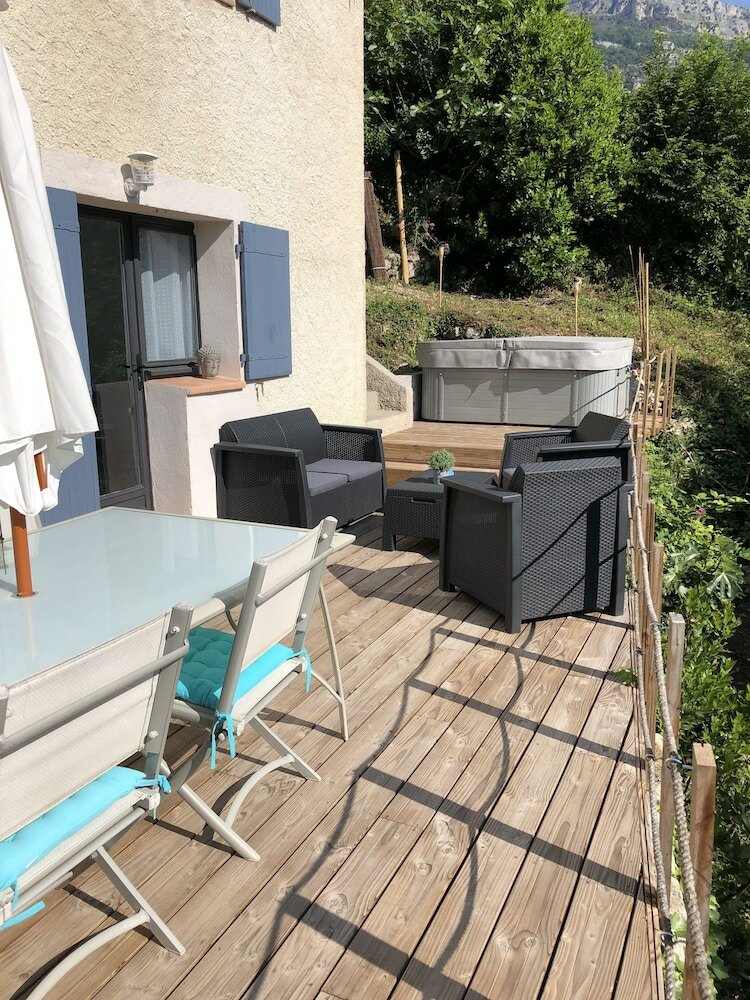G�te Les Deux Roches