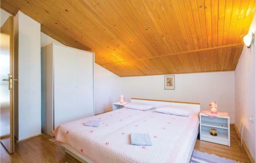 Two-bedroom Apartment In Sv.juraj