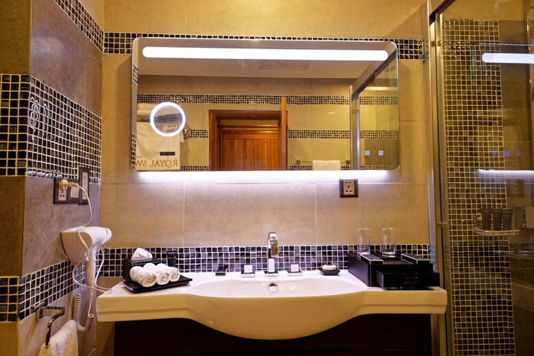 Hotel Royal Swiss Lahore