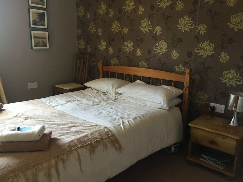Bed & Breakfast Belhuish Farmhouse