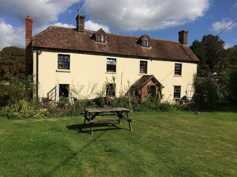 Bed & Breakfast Belhuish Farmhouse