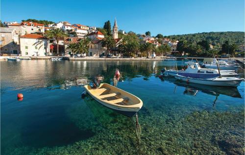 One-bedroom Apartment In Postira