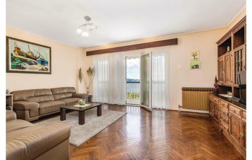 Four-bedroom Holiday Home In Rijeka