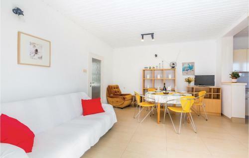 Two-bedroom Apartment In Senj
