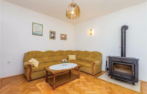 Two-bedroom Apartment In Senj