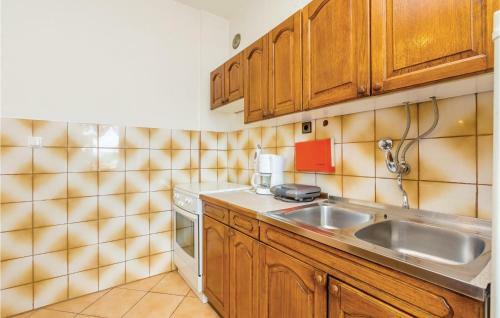 Two-bedroom Apartment In Senj