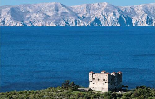 One-bedroom Apartment In Senj