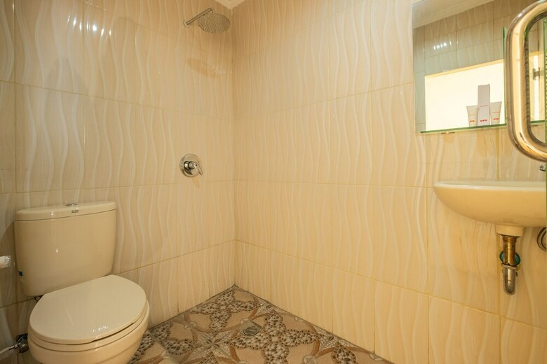 Hostal Oyo 1360 Bumi Makhraja