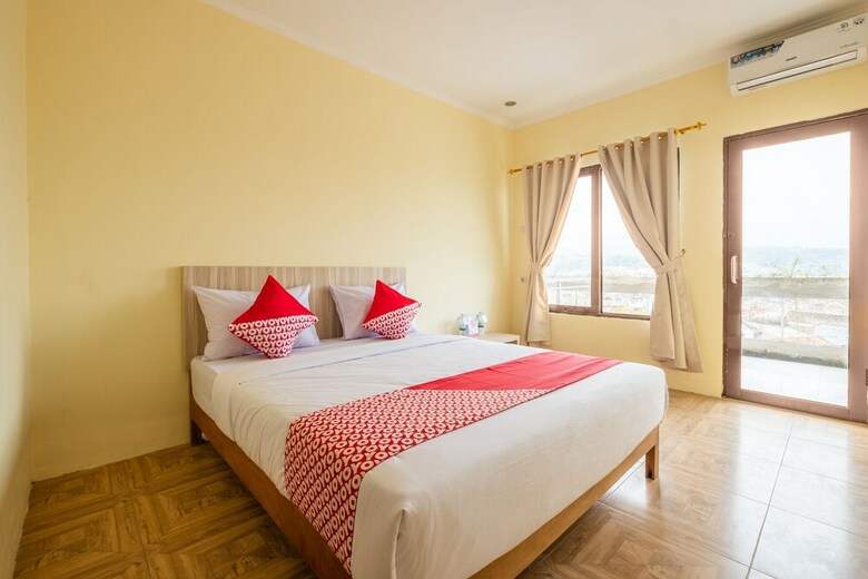 Hostal Oyo 1360 Bumi Makhraja