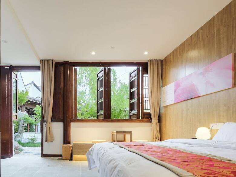 Changshu Chujian Yue Hotel