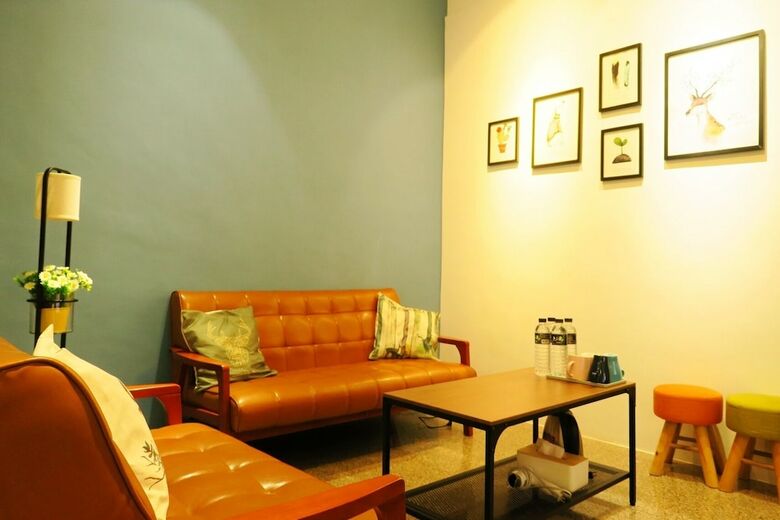 Hotel Lu-kang Traveler Inns