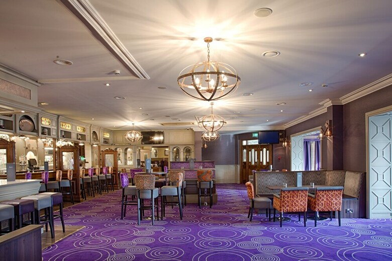 Woodford Dolmen Hotel