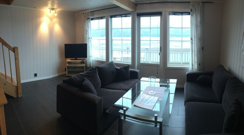 Cabana Arctic Seasport