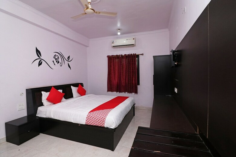 Hotel Oyo 45787 Mangalam Resort