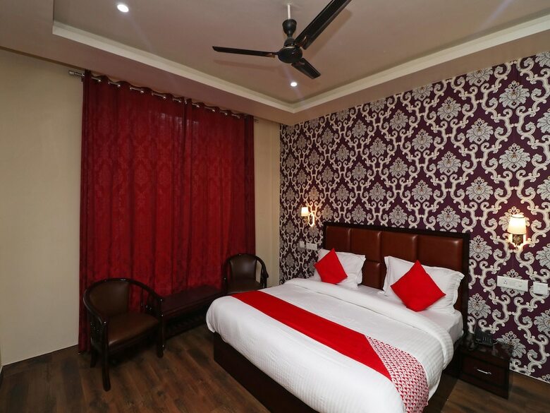 Hotel Oyo 44370 Vaikunth Resort