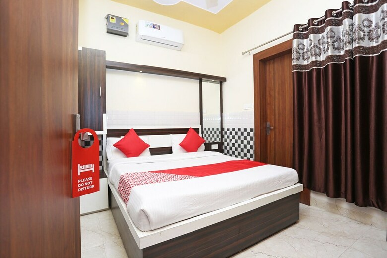 Oyo 30451 Hotel Yaduvanshi