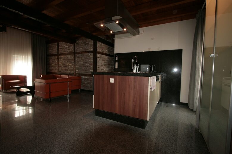 Amosa Li�ge City Centre Apart Regence 10