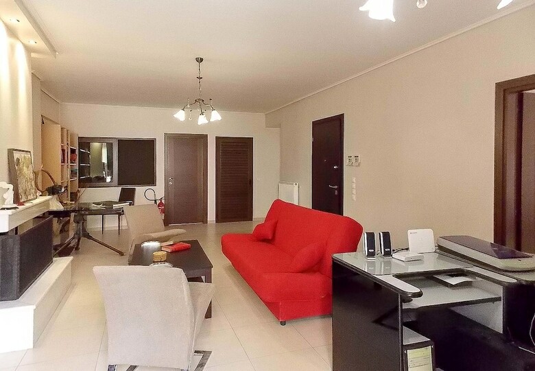 Nea Filadelfia Spacious Apartment With Garden