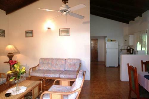 Hotel Gem Holiday Beach Resort