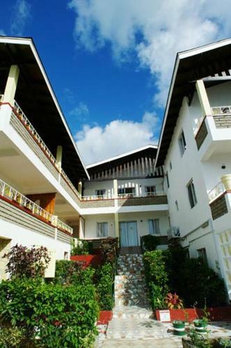 Hotel Gem Holiday Beach Resort