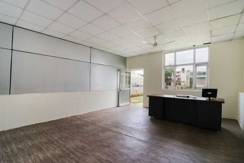 Spot On 46953 Hotel Taqgene