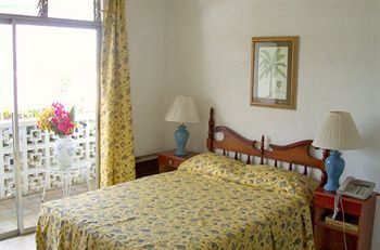 Adulo Apartments